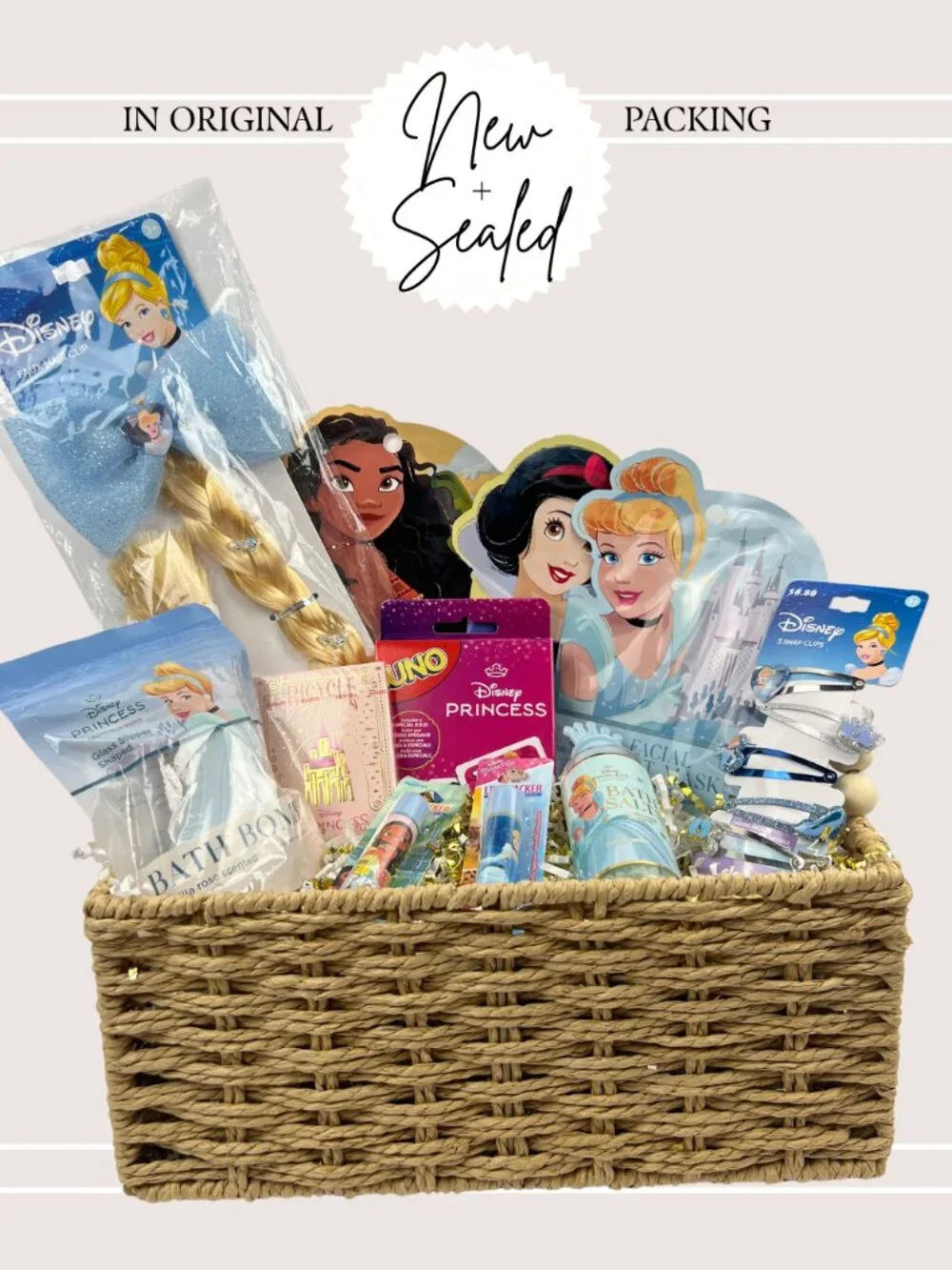 Disney Princess Gift Bundle Cinderella Bath Spa Set UNO Hair Accessories